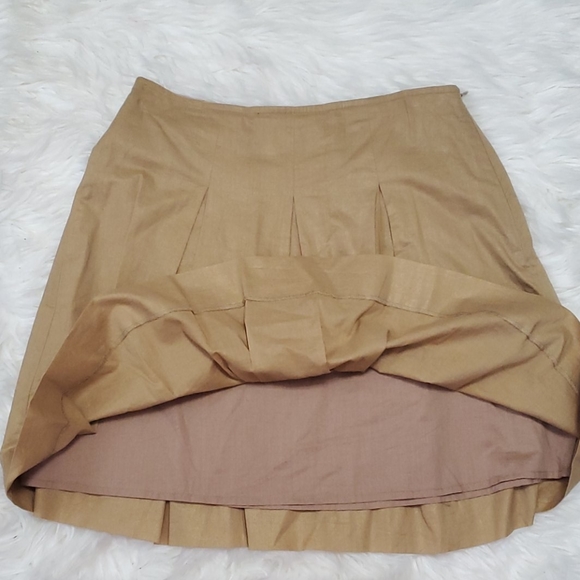 NWOT: Womens SHIMMERY GOLD HOLIDAY LIMITED BRAND SKIRT - Picture 4 of 4